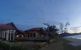 Sabah Beach Villas & Suites